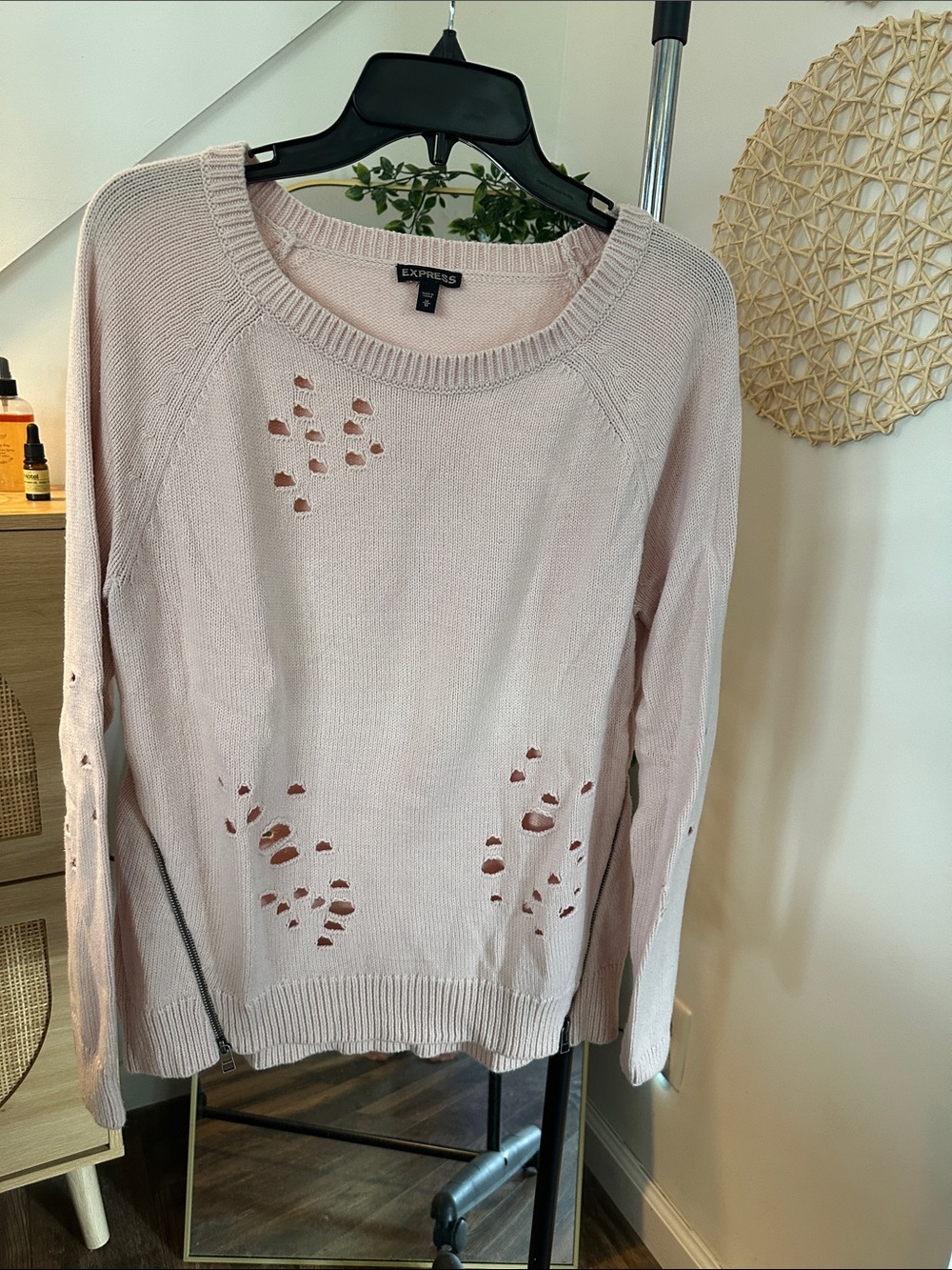 Express Women's Pale Pink Distressed Crewneck Sweater